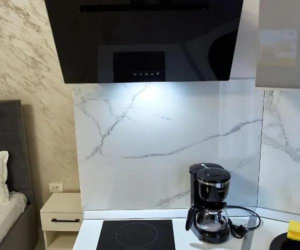 アパート Lotus ナボダリ