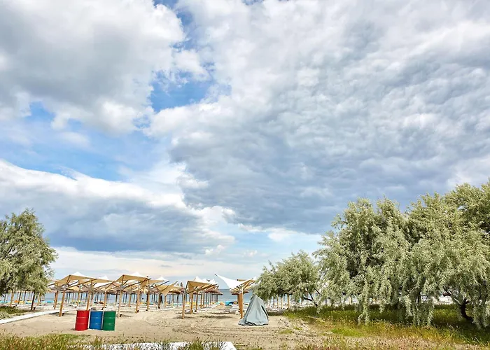 Lotus アパート *